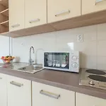 Apartment Dupor *