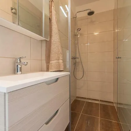 Dupor Apartment