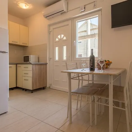 Apartment Dupor